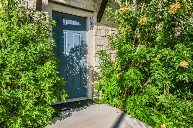 516 E Slaughter LN 604, Austin, TX 78744