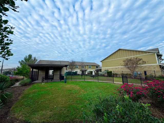 516 E Slaughter LN 604, Austin, TX 78744