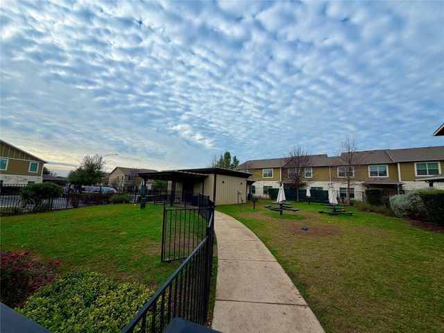 516 E Slaughter LN 604, Austin, TX 78744