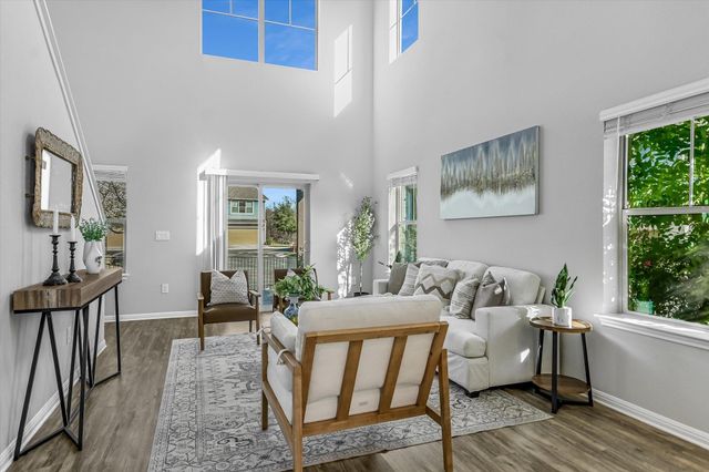 516 E Slaughter LN 604, Austin, TX 78744