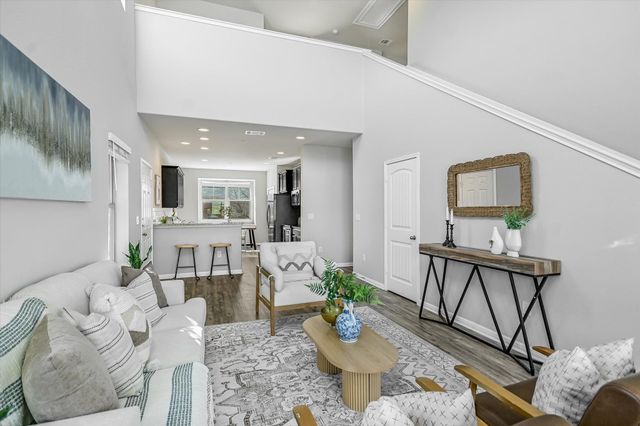 516 E Slaughter LN 604, Austin, TX 78744