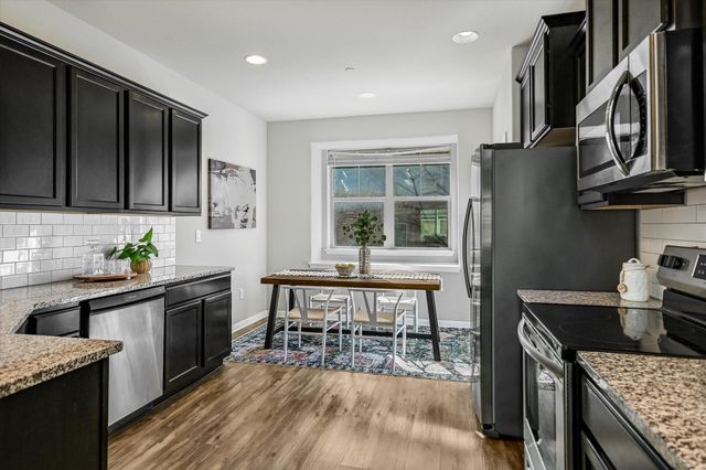 516 E Slaughter LN 604, Austin, TX 78744