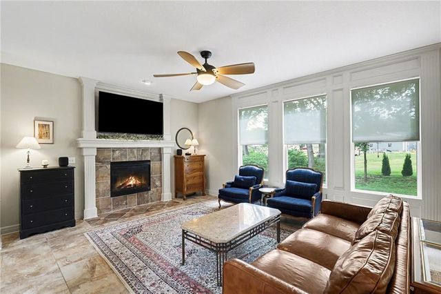 1826 S Jones Court, Independence, MO 64057