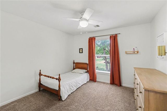 1826 S Jones Court, Independence, MO 64057