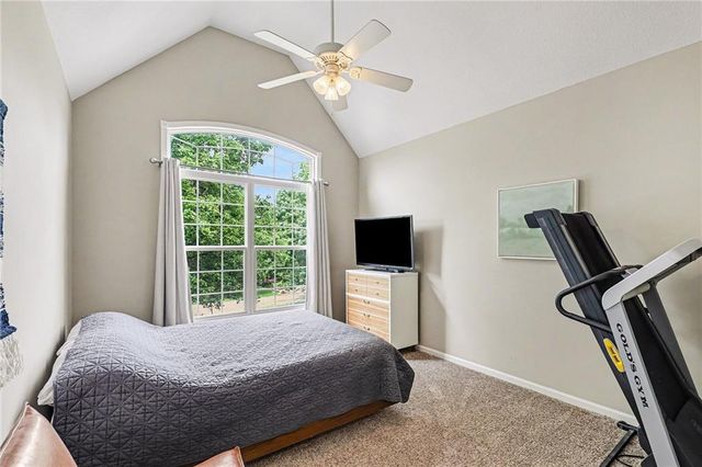 1826 S Jones Court, Independence, MO 64057