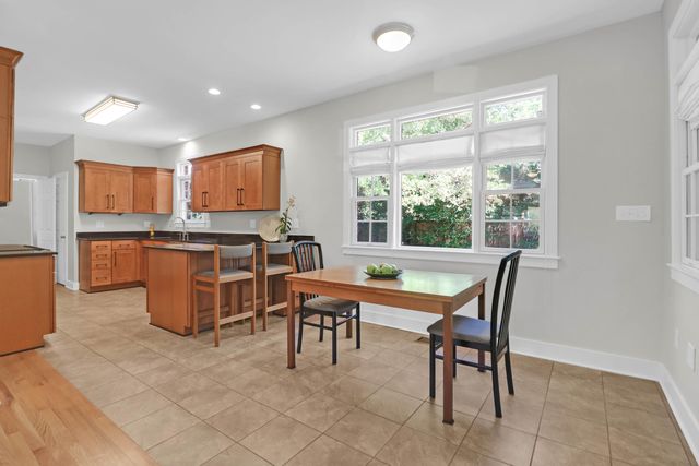 652 E Hobcaw Drive, Mount Pleasant, SC 29464