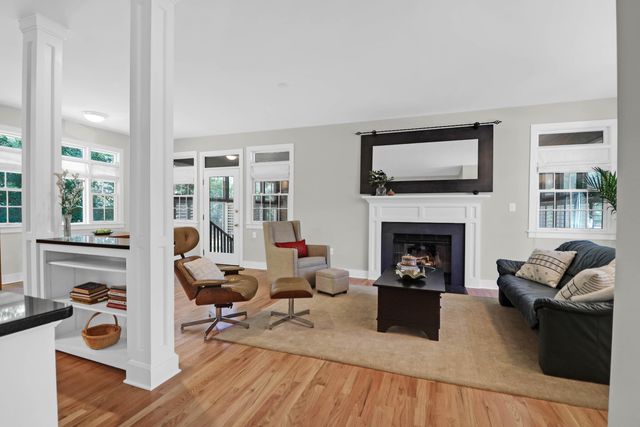 652 E Hobcaw Drive, Mount Pleasant, SC 29464