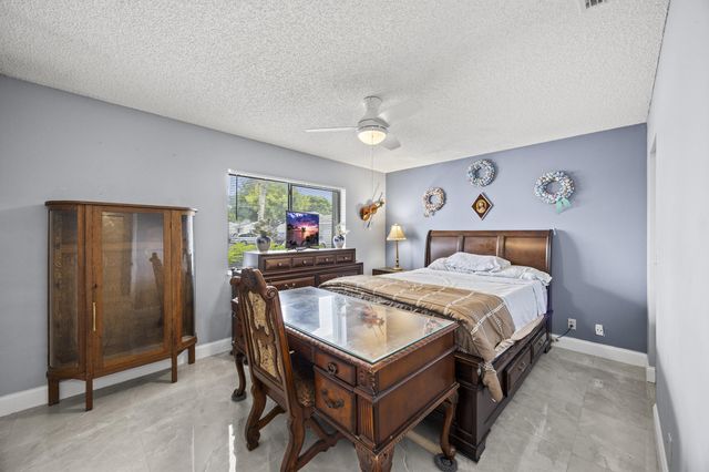 2640 Gately Drive W 1601, West Palm Beach, FL 33415