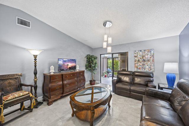 2640 Gately Drive W 1601, West Palm Beach, FL 33415