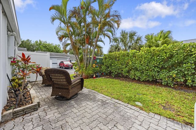 2640 Gately Drive W 1601, West Palm Beach, FL 33415