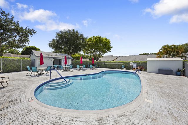 2640 Gately Drive W 1601, West Palm Beach, FL 33415