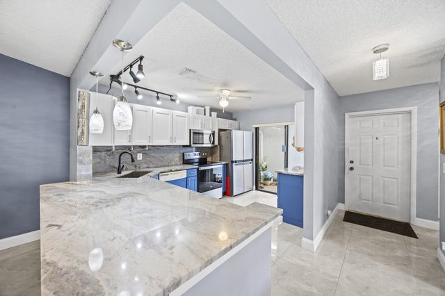 2640 Gately Drive W 1601, West Palm Beach, FL 33415