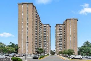 1836 METZEROTT RD #805, Adelphi, MD 20783