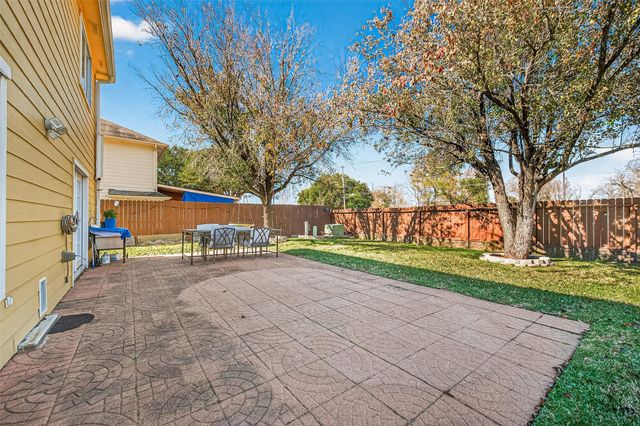 2202 Falling Oaks Road, Houston, TX 77038