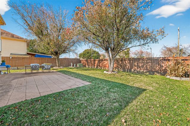 2202 Falling Oaks Road, Houston, TX 77038