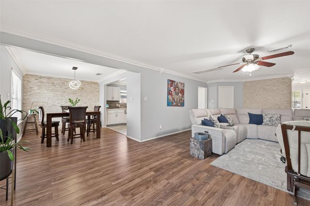 2202 Falling Oaks Road, Houston, TX 77038