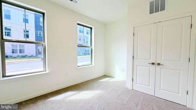 43800 MYSTIC MAROON TER, Ashburn, VA 20147