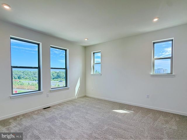 43800 MYSTIC MAROON TER, Ashburn, VA 20147
