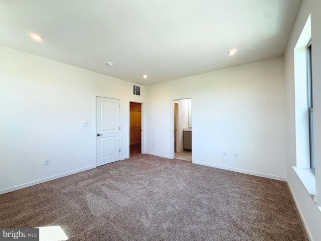 43800 MYSTIC MAROON TER, Ashburn, VA 20147