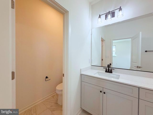 43800 MYSTIC MAROON TER, Ashburn, VA 20147