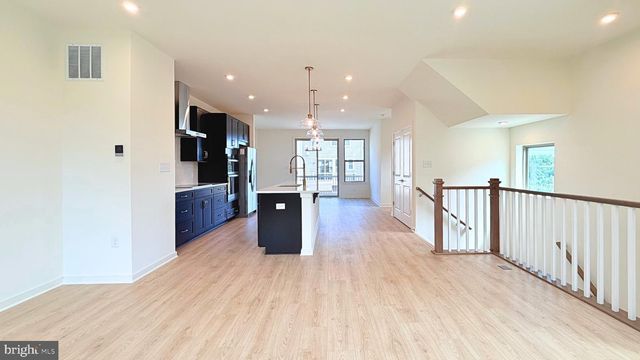 43800 MYSTIC MAROON TER, Ashburn, VA 20147