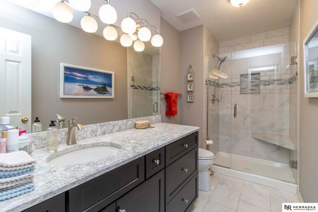 15066 Sherwood Avenue, Omaha, NE 68116
