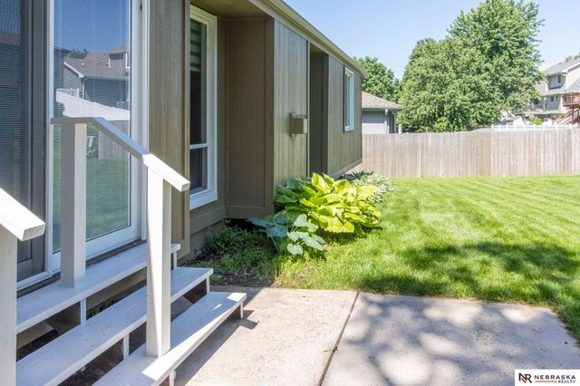15066 Sherwood Avenue, Omaha, NE 68116