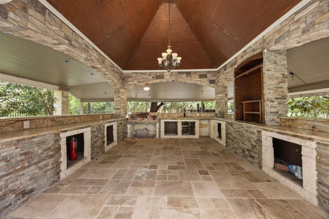 2622 Muegge Road, Rosenberg, TX 77471