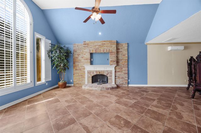 2622 Muegge Road, Rosenberg, TX 77471