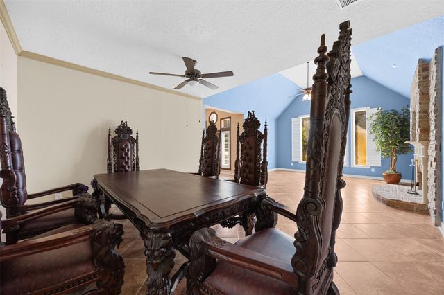 2622 Muegge Road, Rosenberg, TX 77471
