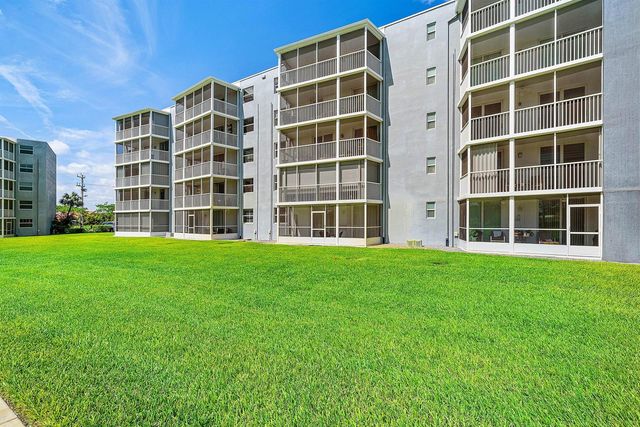 6699 NW 2nd Avenue 415, Boca Raton, FL 33487