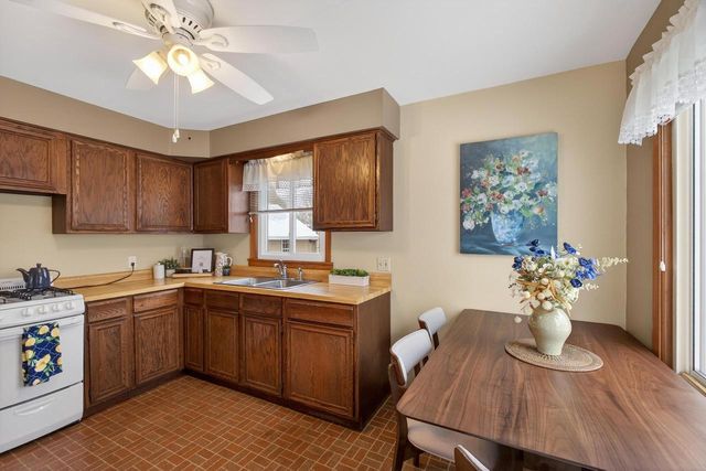 941 13TH STREET SOUTH, Wisconsin Rapids, WI 54494