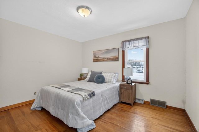 941 13TH STREET SOUTH, Wisconsin Rapids, WI 54494