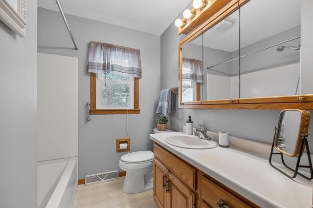 941 13TH STREET SOUTH, Wisconsin Rapids, WI 54494