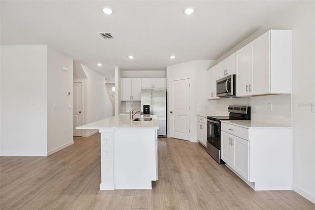 4040 BRADBURY WAY, Sanford, FL 32773