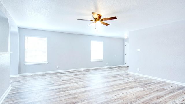 1530 Ambush Creek, San Antonio, TX 78245