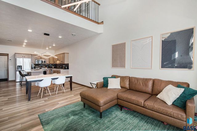 6146 S Alki Pl Place, Sioux Falls, SD 57108