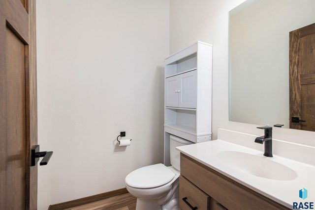 6146 S Alki Pl Place, Sioux Falls, SD 57108