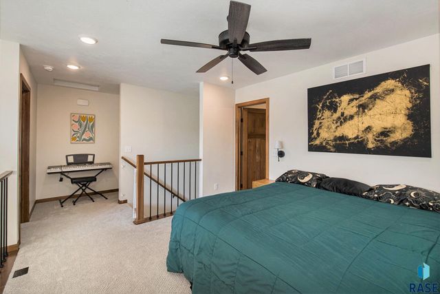 6146 S Alki Pl Place, Sioux Falls, SD 57108