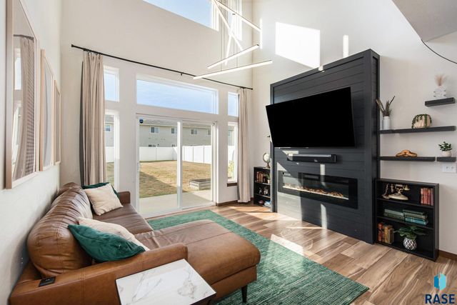 6146 S Alki Pl Place, Sioux Falls, SD 57108