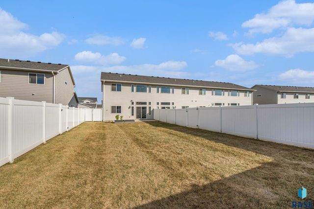 6146 S Alki Pl Place, Sioux Falls, SD 57108