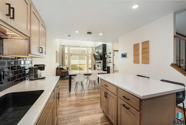 6146 S Alki Pl Place, Sioux Falls, SD 57108