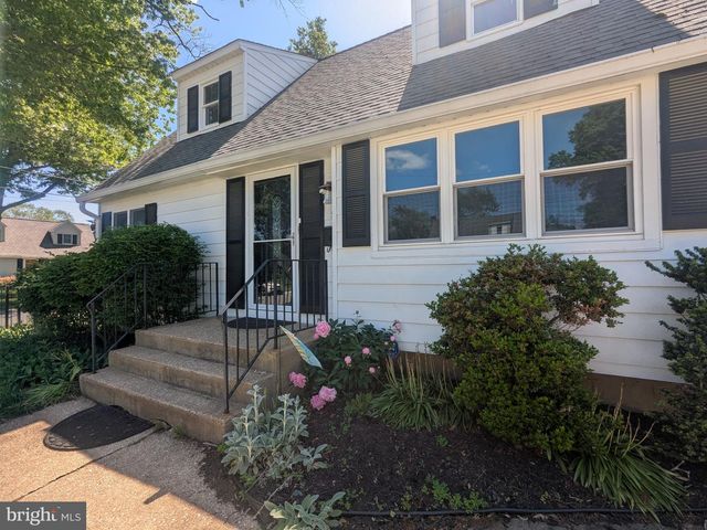 53 O'DANIEL AVE, Newark, DE 19711