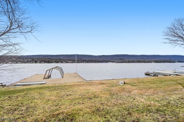 108 Long Pond Rd, West Milford Twp., NJ 07421