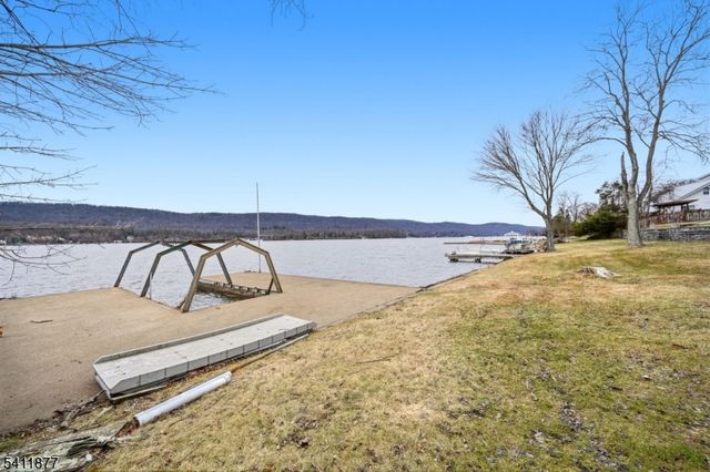 108 Long Pond Rd, West Milford Twp., NJ 07421