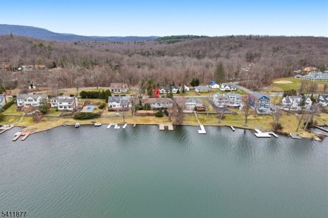 108 Long Pond Rd, West Milford Twp., NJ 07421