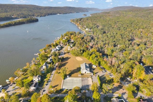 108 Long Pond Rd, West Milford Twp., NJ 07421