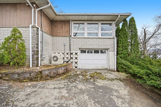 108 Long Pond Rd, West Milford Twp., NJ 07421