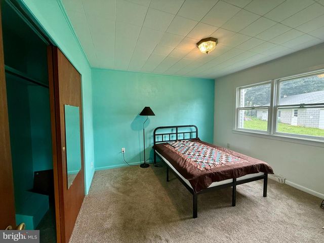 29 ELM AVE, Temple, PA 19560