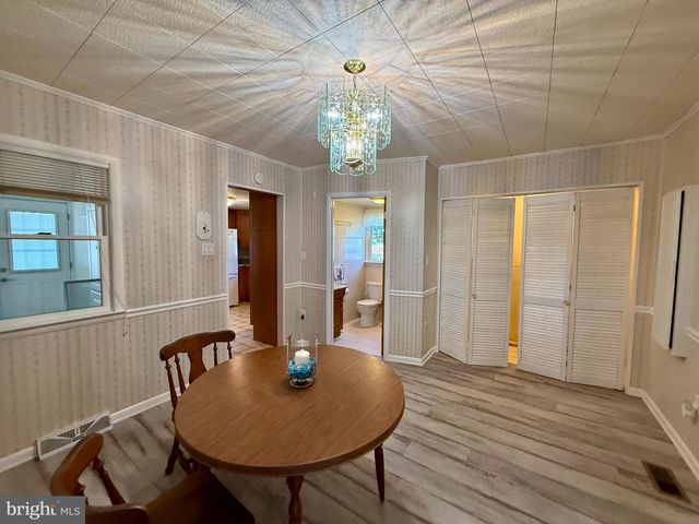 29 ELM AVE, Temple, PA 19560